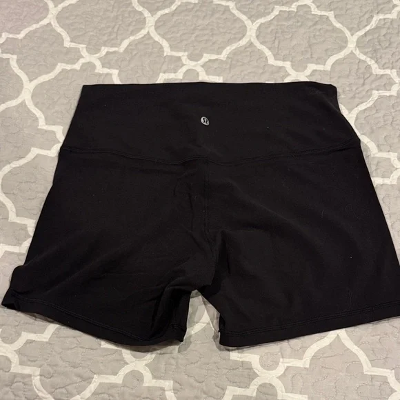 Lululemon Athletica Align Biker Shorts - Picture 3 of 5
